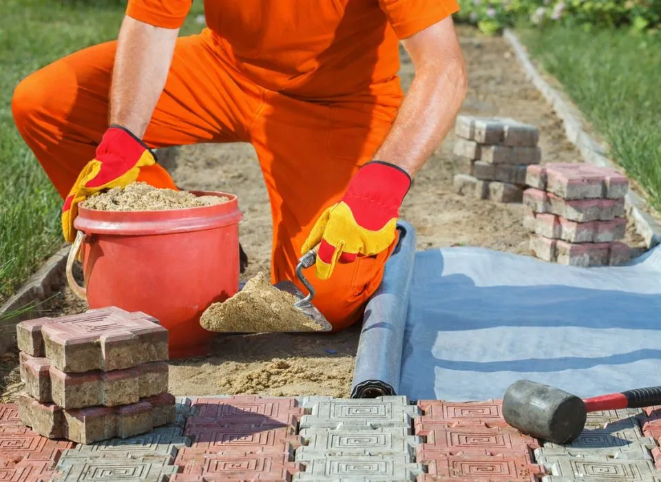 Expert masonry and brick wall construction for a luxury custom patio in Los Angeles by Dream Patios LA.